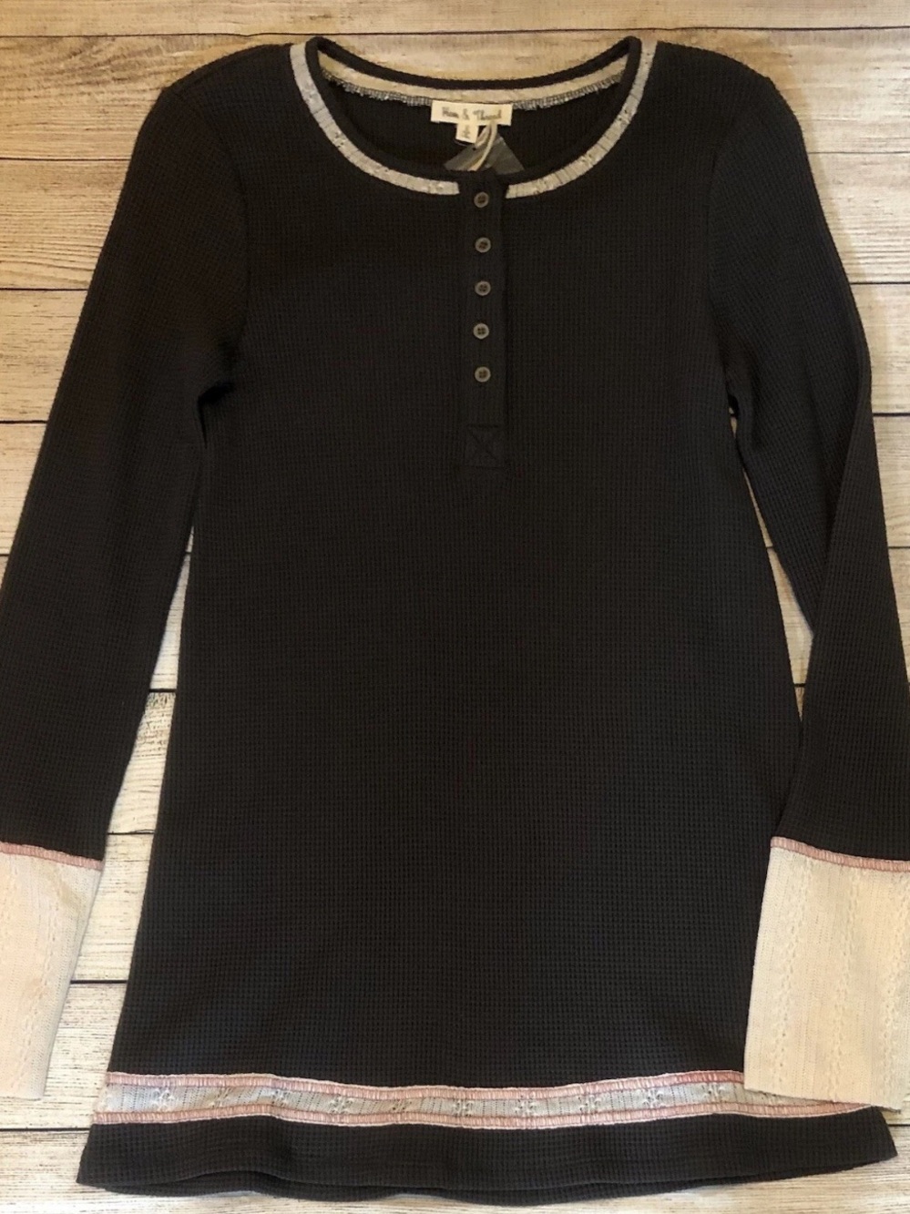 Hem & Thread NWT Brown Long Sleeve Thermal Henley Top with Cream Trim size Small